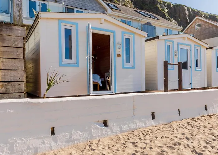 Tolcarne Beach Colonial Restaurant And Rooms